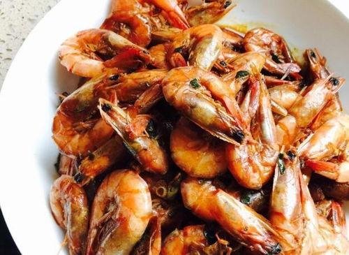 别人吃瓜我吃虾怎么回复,共享吃瓜吃虾的快乐时光